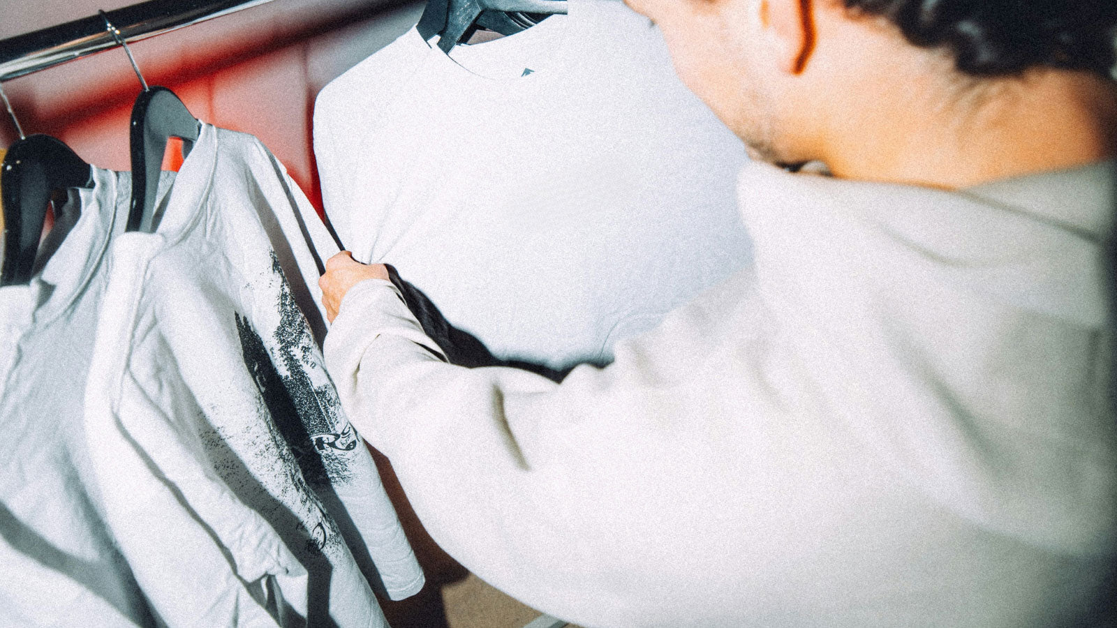 Grade A, B, C : Tout savoir sur la qualité des vêtements vintage