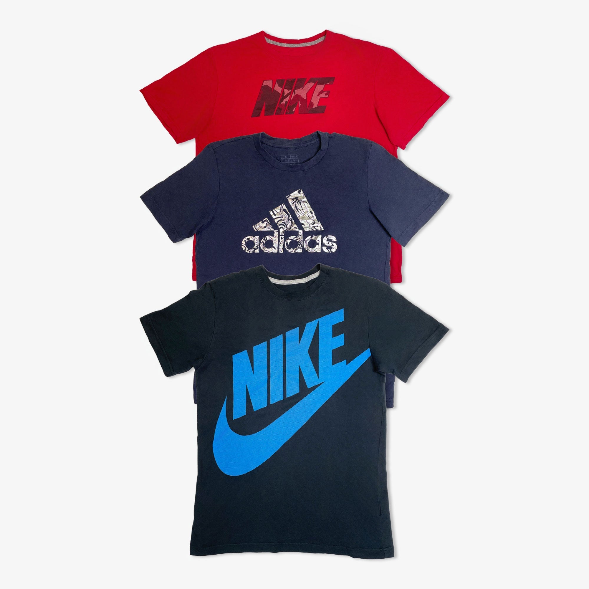 Vêtements de sport vintage en gros — styles athlétiques & tendances